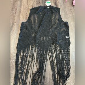 Soprano black sleeveless lace and fringe top sz large